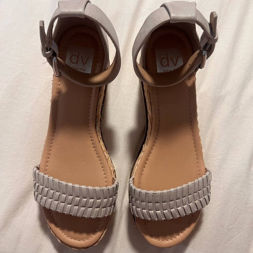 DV by Dolce Vita Light Gray Woven Sandals